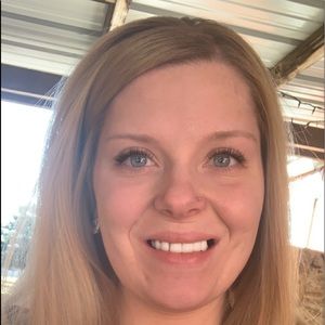 Meet your Posher, Lacey